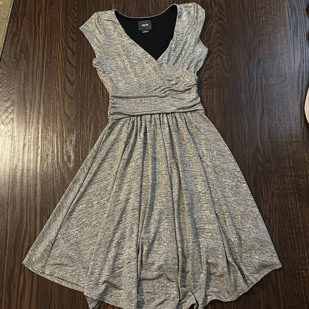 Maeve metallic flowy wrap style dress xsmall xs Anthropologie